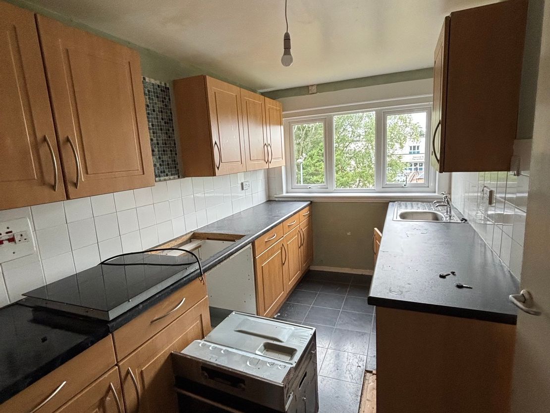 84 Ivanhoe Rise, Livingston, West Lothian, EH54 6JA