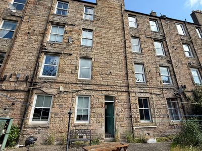 Property Image for 2F2, 10 Downfield Place, Edinburgh, City Of Edinburgh, EH11 2EN