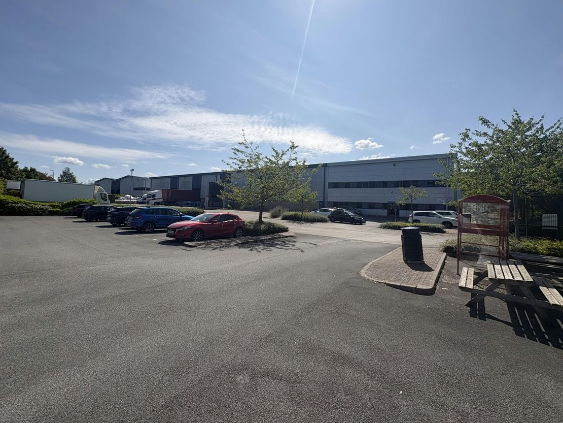 Unit J2, Lowfields Way, Elland, HX5 9DA