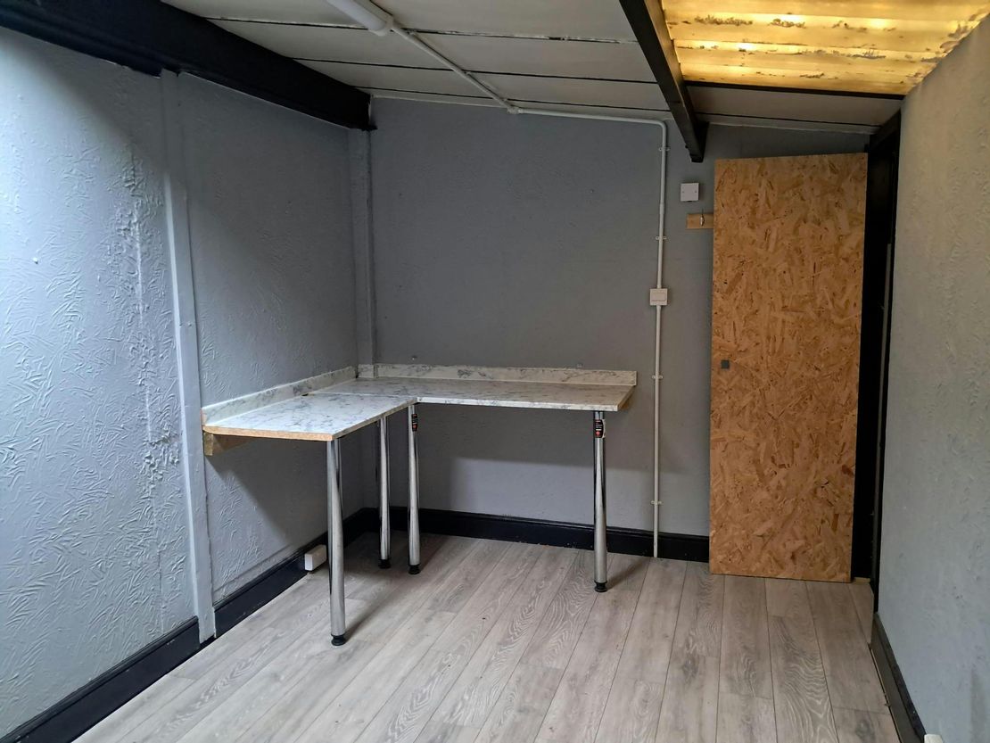 Unit 30, Longshot Industrial Estate, Longshot Lane, Bracknell, RG12 1RL