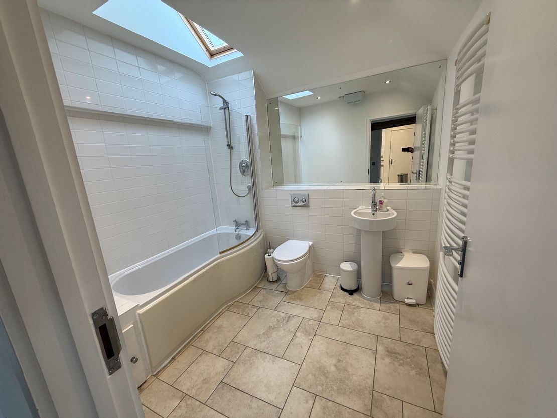 3 Bakery Court, London End, Beaconsfield, Buckinghamshire, HP9 2FN