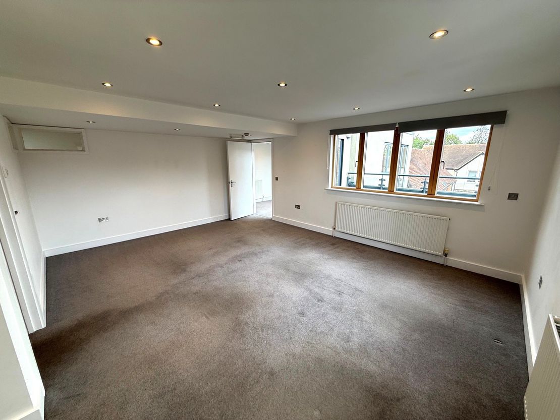 3 Bakery Court, London End, Beaconsfield, Buckinghamshire, HP9 2FN