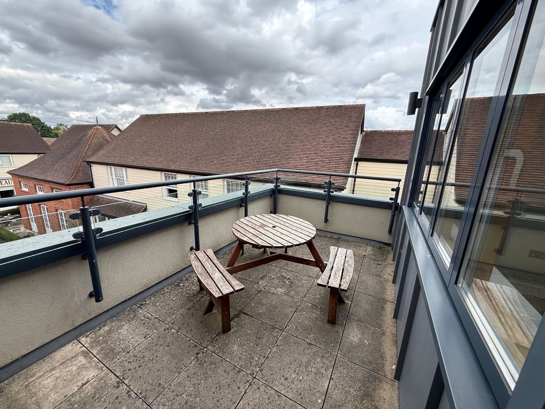 3 Bakery Court, London End, Beaconsfield, Buckinghamshire, HP9 2FN