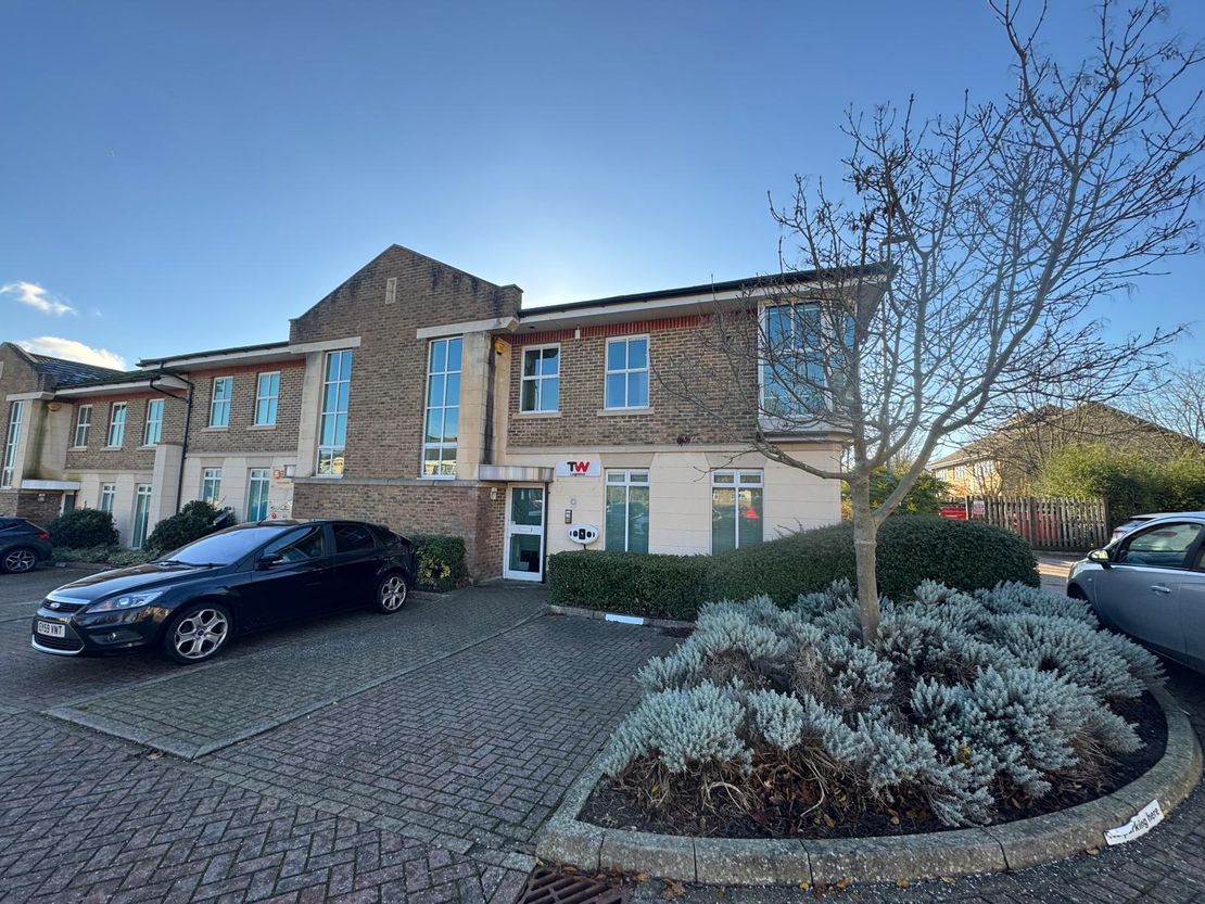 9 Shirwell Crescent, Furzton, Milton Keynes, Buckinghamshire, MK4 1GA