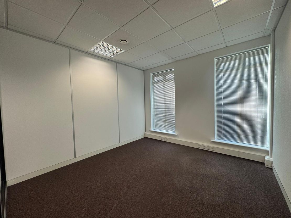 9 Shirwell Crescent, Furzton, Milton Keynes, Buckinghamshire, MK4 1GA