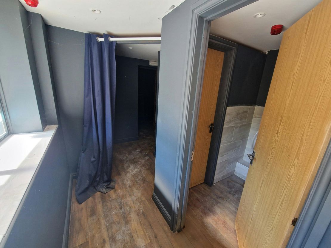 Unit D, South Square, Knowle Village, Fareham, PO17 5FL