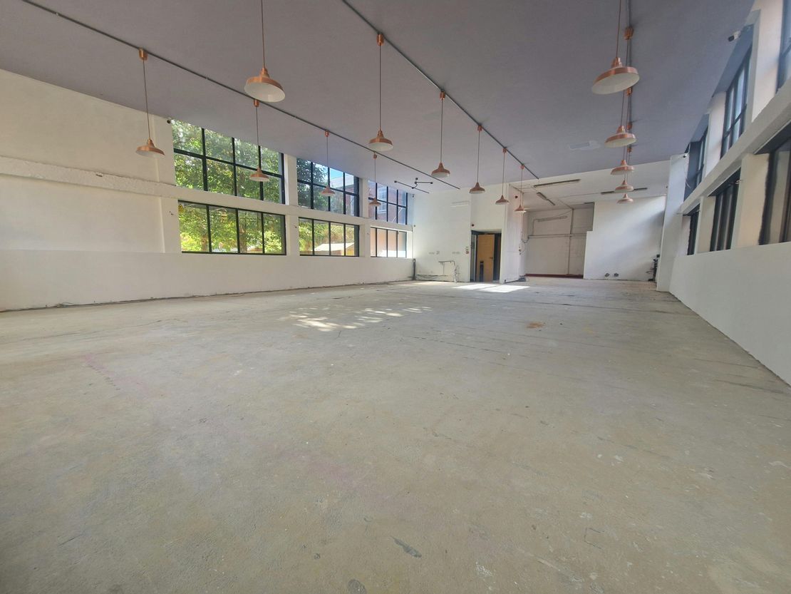 Unit D, South Square, Knowle Village, Fareham, PO17 5FL