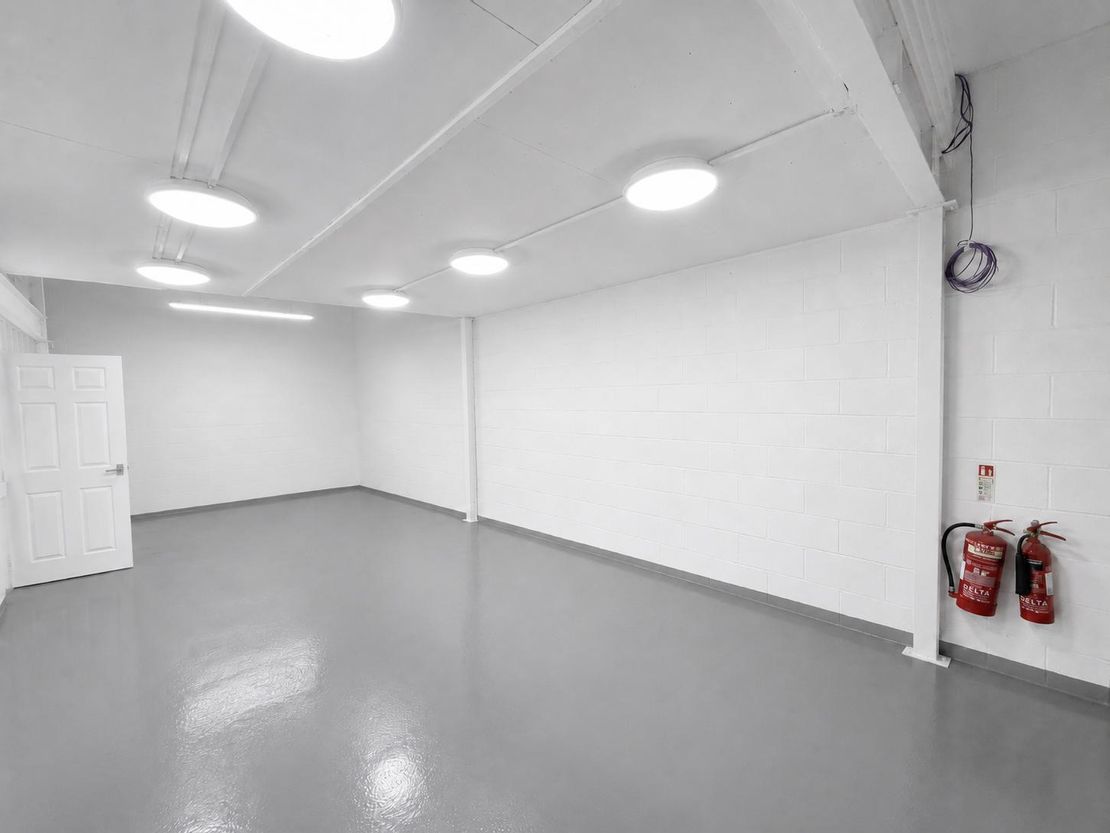 Unit 2, Bredhurst Business Park, Westfield Sole Road, Boxley, Maidstone, Kent, ME14 3EH