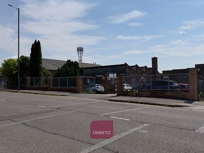 Property Image for Unit 3, 21 Glaisdale Drive East, Nottingham, Nottinghamshire, NG8 4JJ