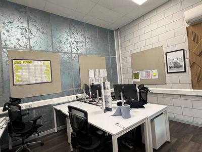 Property Image for Unit 3, Devonshire Business Centre, Cranborne Road, Potters Bar, Hertfordshire, EN6 3JR