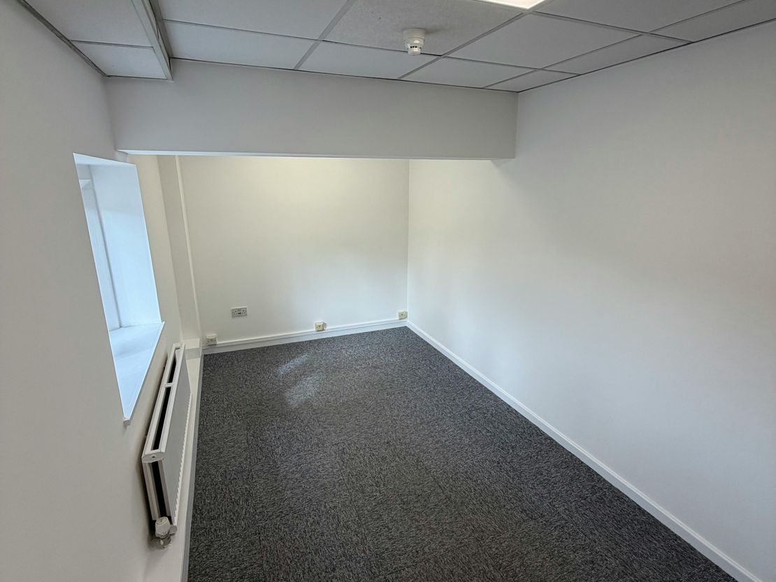 First Floor West Wing 6, The Quadrangle, Weston Road, Crewe, CW1 6UZ