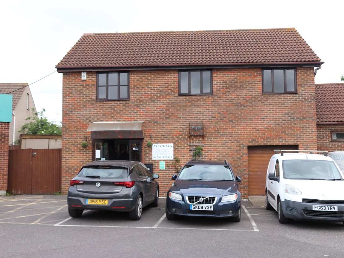 First Floor 11 Periwinkle Court, Church Street, Milton Regis, Sittingbourne, Kent, ME10 2JZ
