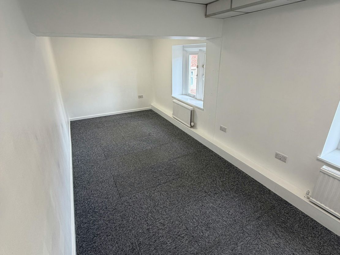 First Floor West Wing 5, The Quadrangle, Weston Road, Crewe, CW1 6UZ