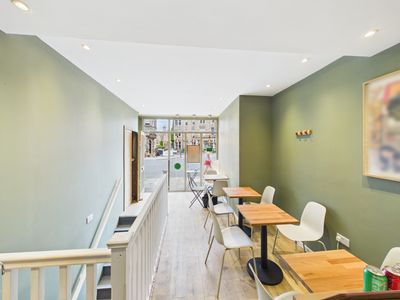 Property Image for 179 Bruntsfield Place, Edinburgh, EH10 4DG