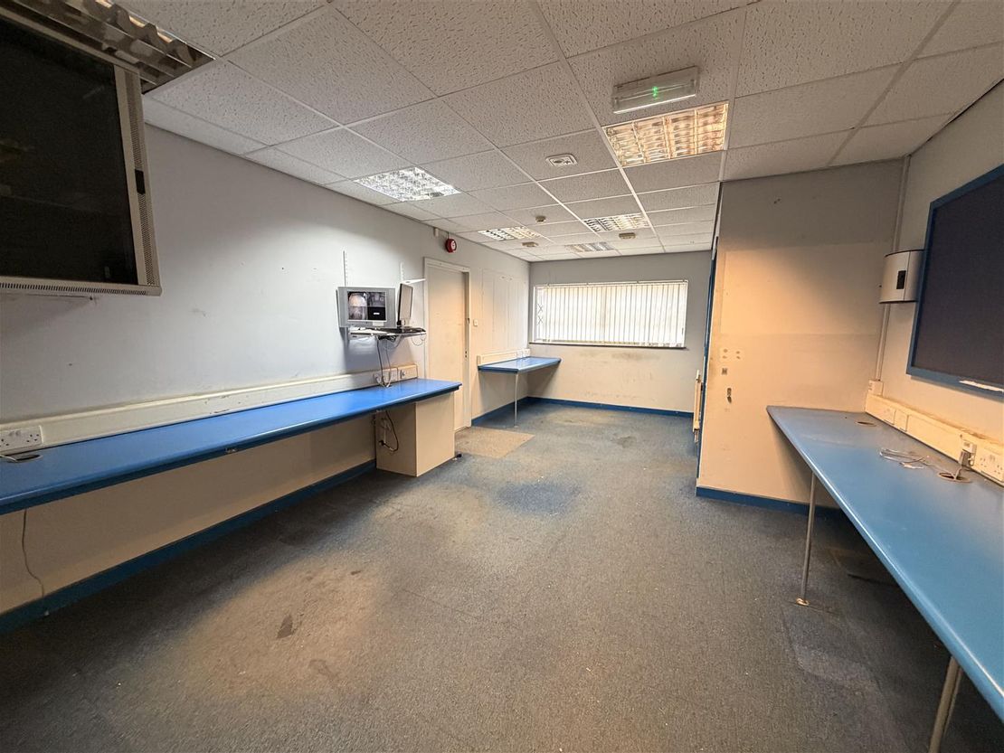 Cillefwr Industrial Estate, Johnstown, Carmarthen