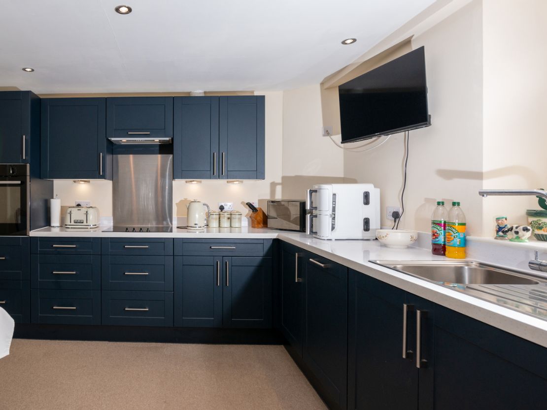 Bontnewydd, Aberystwyth, Ceredigion, SY23 4JG
