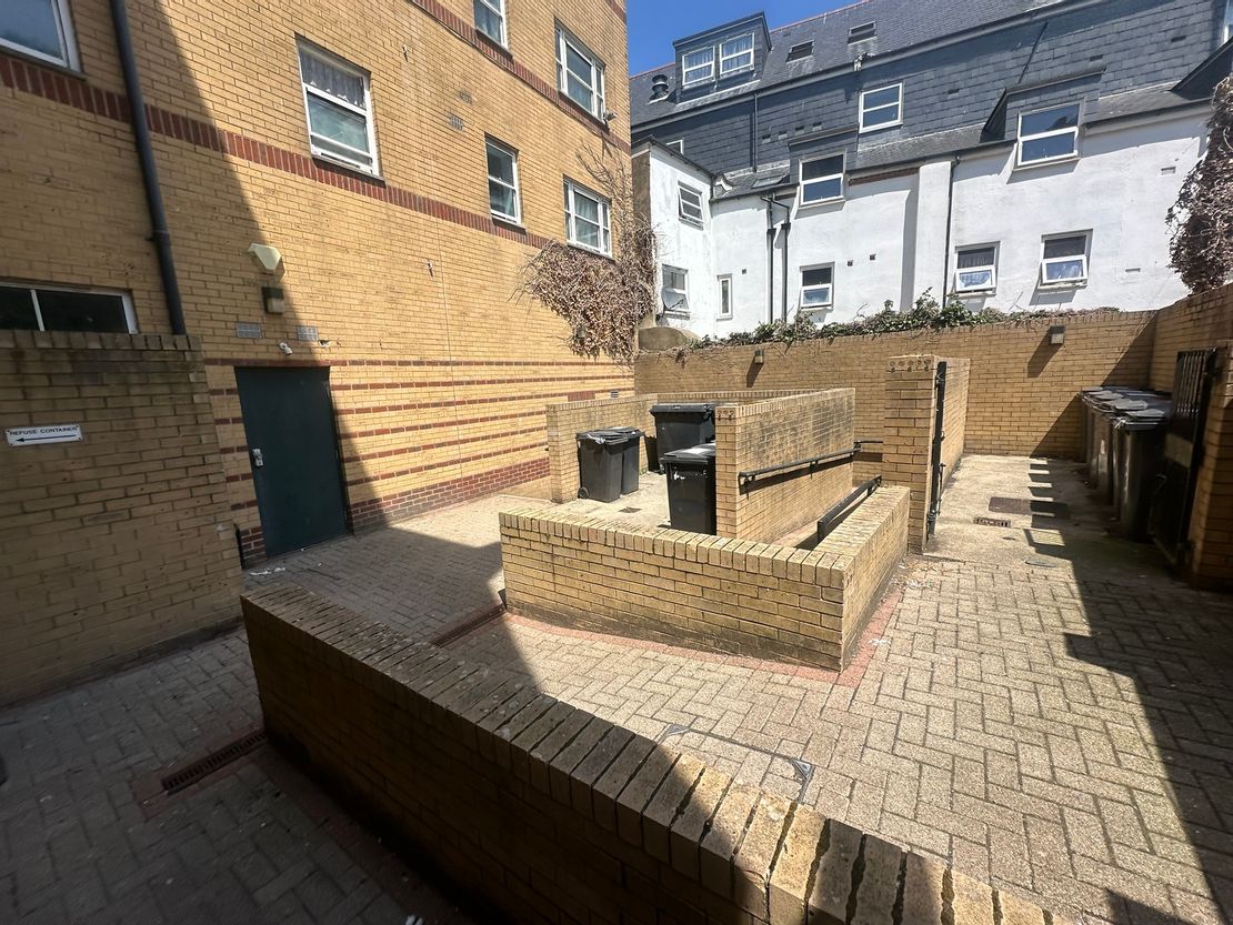 23A Cavendish Place, Eastbourne, East Sussex, BN21 3EJ
