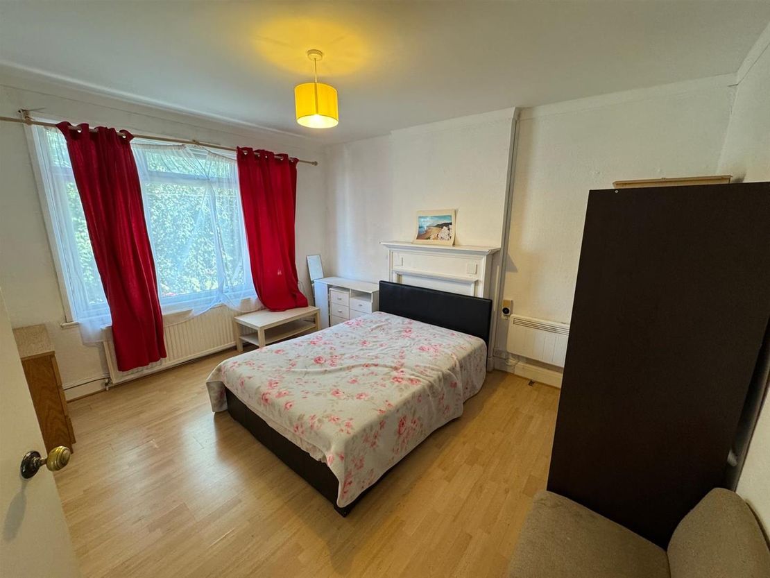 Oak Hill, Woodford Green