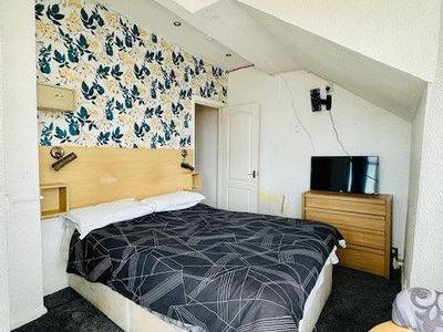 Property Image for The Hawkes Hotel, 4 Station Road, Blackpool, FY4