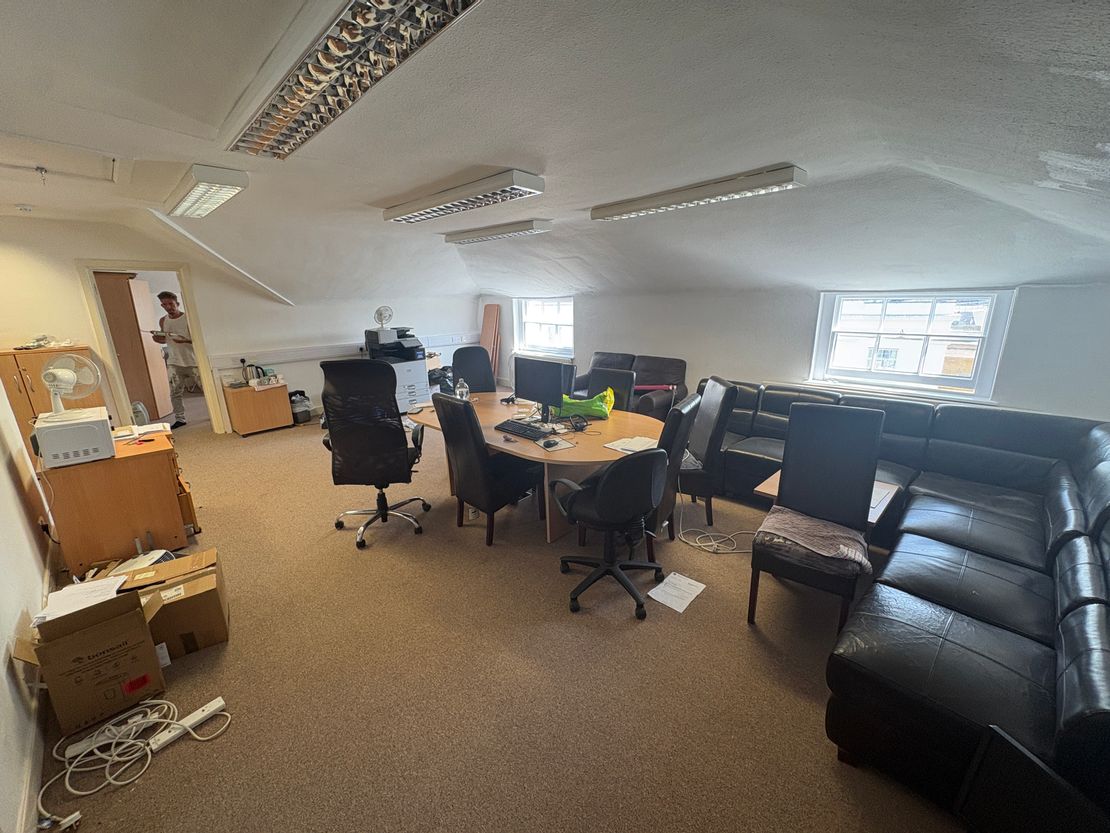 30 Carlton Crescent, Southampton, Hampshire, SO15 2EW
