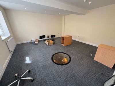 Property Image for 30 Carlton Crescent, Southampton, Hampshire, SO15 2EW