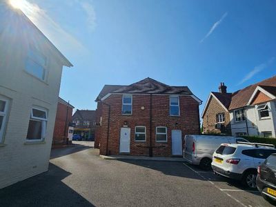 Property Image for 86 High Street, Heathfield, TN21 8JD