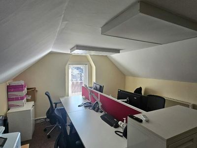 Property Image for 86 High Street, Heathfield, TN21 8JD