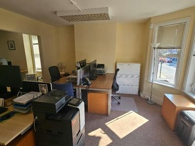 Property Image for 86 High Street, Heathfield, TN21 8JD