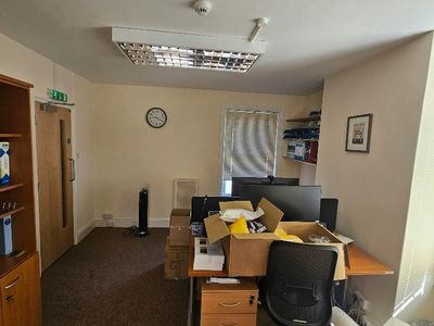 Property Image for 86 High Street, Heathfield, TN21 8JD