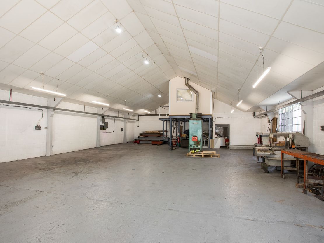 Piper's Farm, Bromley Green Road, Ruckinge, Ashford, Kent, TN26 2EF