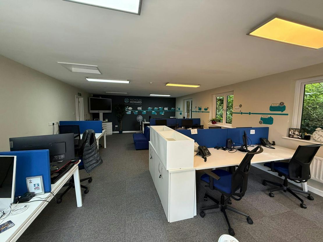 Unit 1 Dolphin House, Abbas Business Centre, Main Road, Itchen Abbas, Winchester, SO21 1BQ