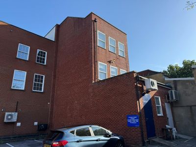 Property Image for 7 Windsor Street, Chertsey, KT16 8AY