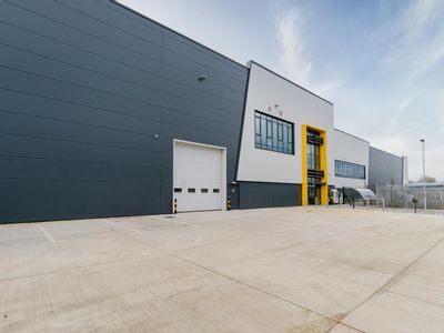 Property Image for Unit 2 INTER, Tewin Road, Welwyn Garden City, AL7 1BD