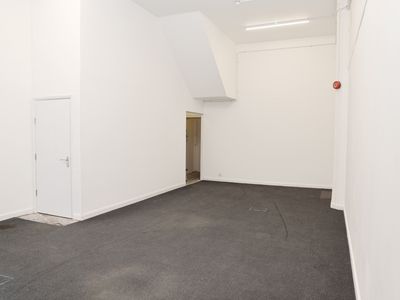 Property Image for 114 High Street, Cheltenham, Gloucestershire, GL50 1EG