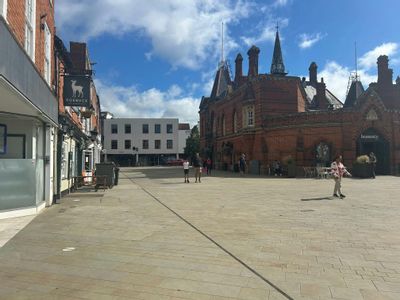 Property Image for 9-10 Market Place, Wokingham, RG40 1AL