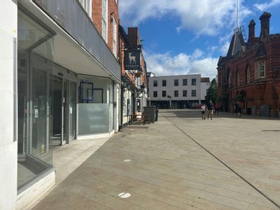Property Image for 9-10 Market Place, Wokingham, RG40 1AL