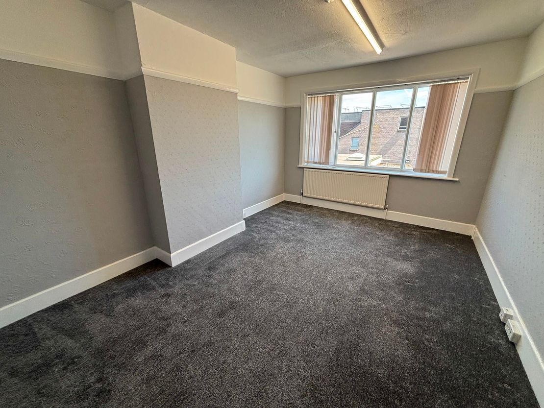 60 Northern Road, Cosham, Portsmouth, Hampshire, PO6 3DX