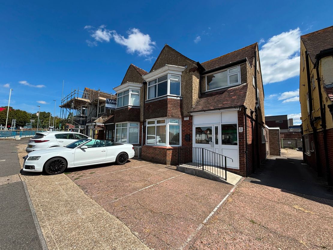 60 Northern Road, Cosham, Portsmouth, Hampshire, PO6 3DX