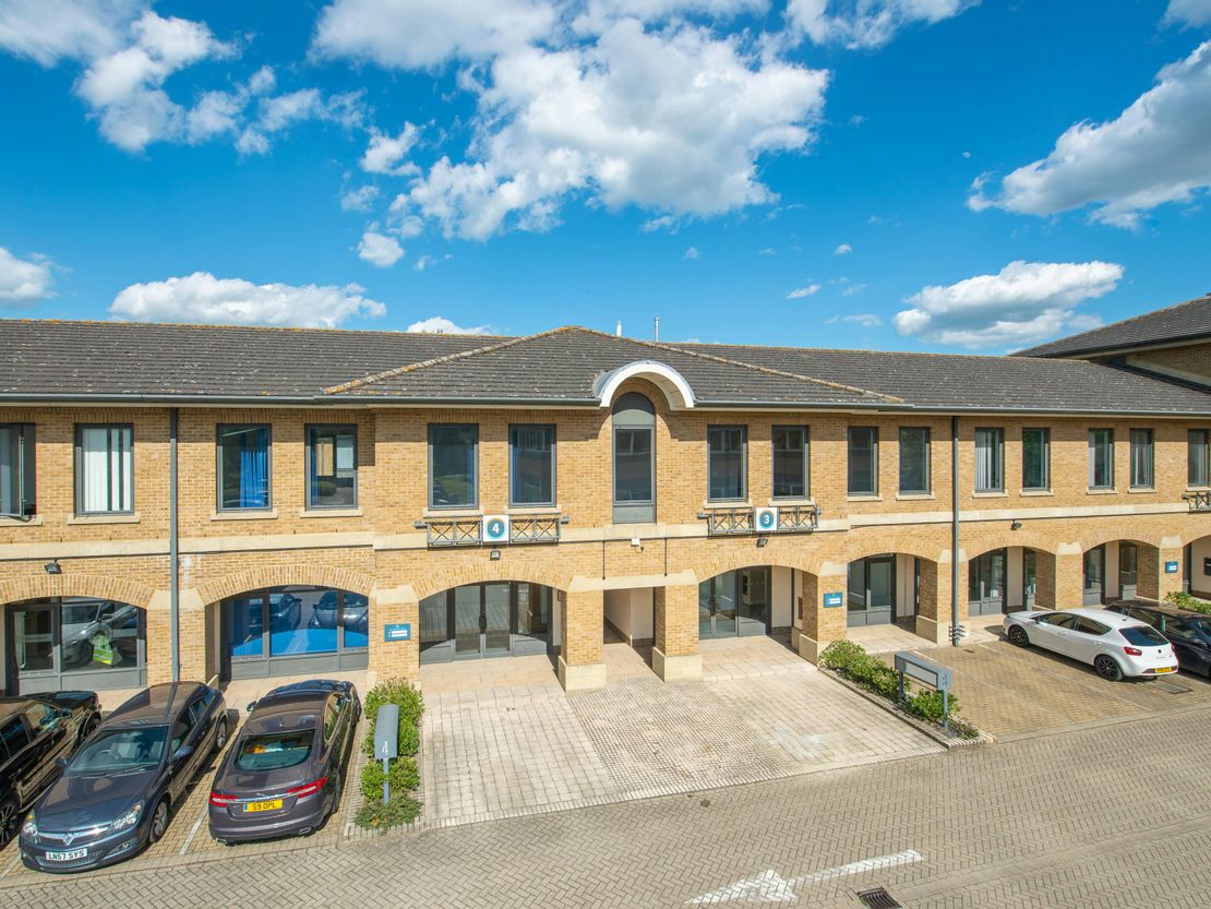 8D Meadway Court, Rutherford Close, Stevenage, SG1 2EF