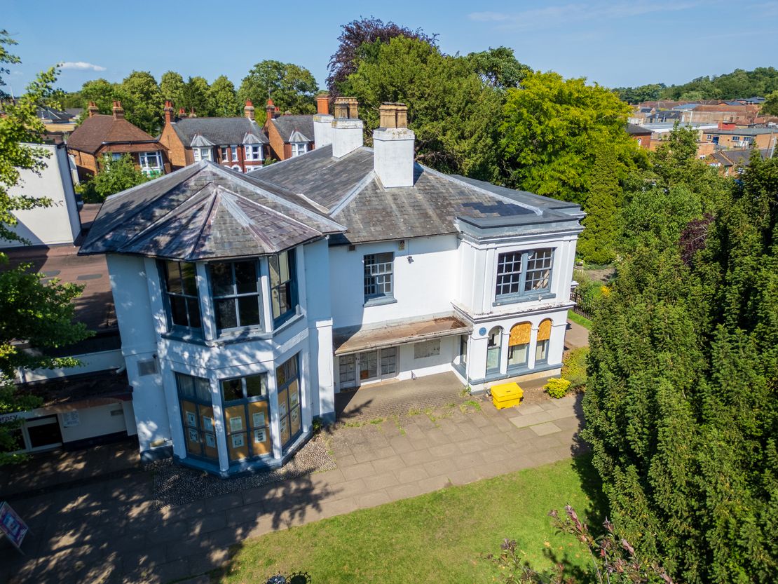 Charnwood House, Paynes Park, Hitchin, Hertfordshire, SG5 1EW