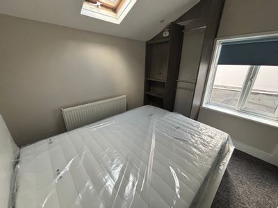 Property Image for Flat 3, 42-44 Millbrook Road East, Southampton, Hampshire, SO15 1HY
