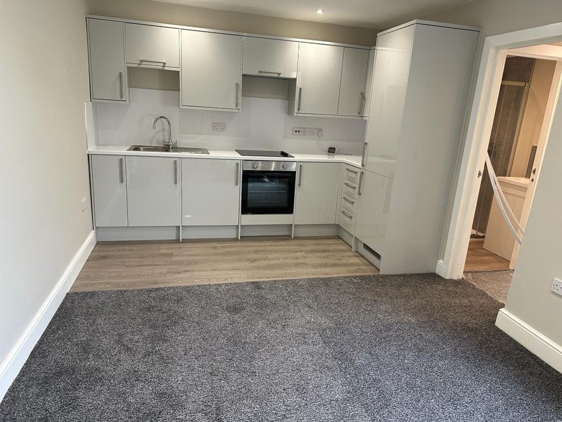 Flat 3, 42-44 Millbrook Road East, Southampton, Hampshire, SO15 1HY