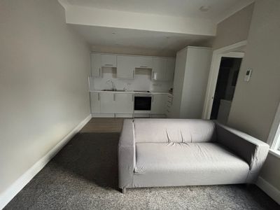 Property Image for Flat 3, 42-44 Millbrook Road East, Southampton, Hampshire, SO15 1HY