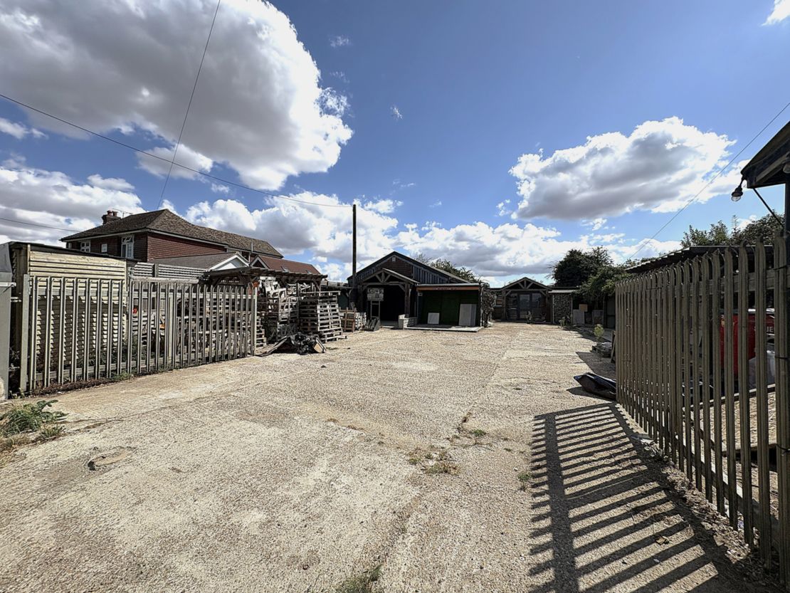 Acorn Yard, Sutton Road, Langley, Maidstone, Kent, ME17 3ND