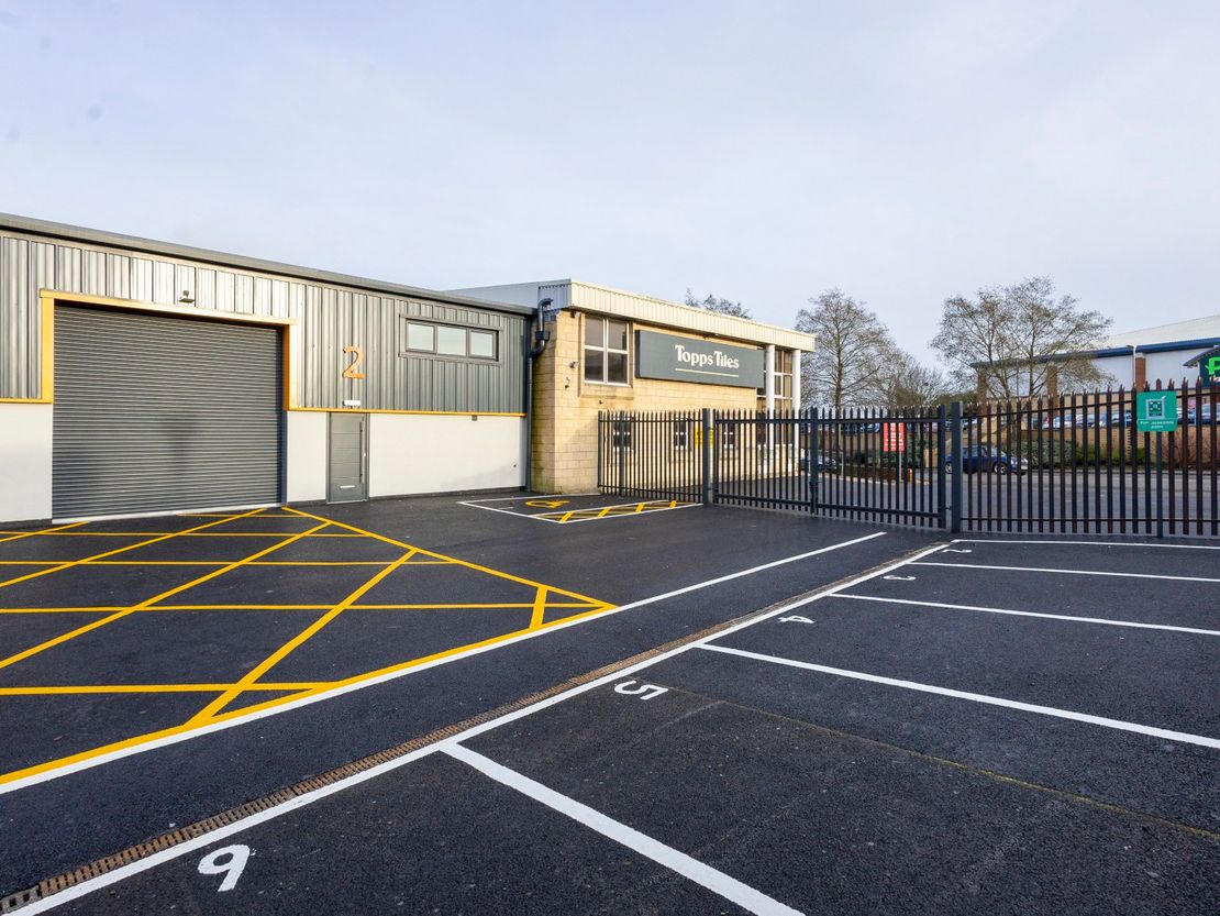 Unit 8, Folkestone Trade Centre, Park Farm Road, Folkestone, Kent, CT19 5EY