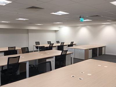 Property Image for Building 1 Suite 4, C4DI @ The Dock, 31-38 Queen Street, Hull, East Yorkshire, HU1 1UU
