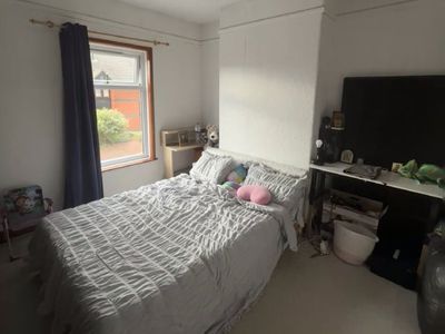 Property Image for 62 Flag Lane, Crewe, CW1 3BG