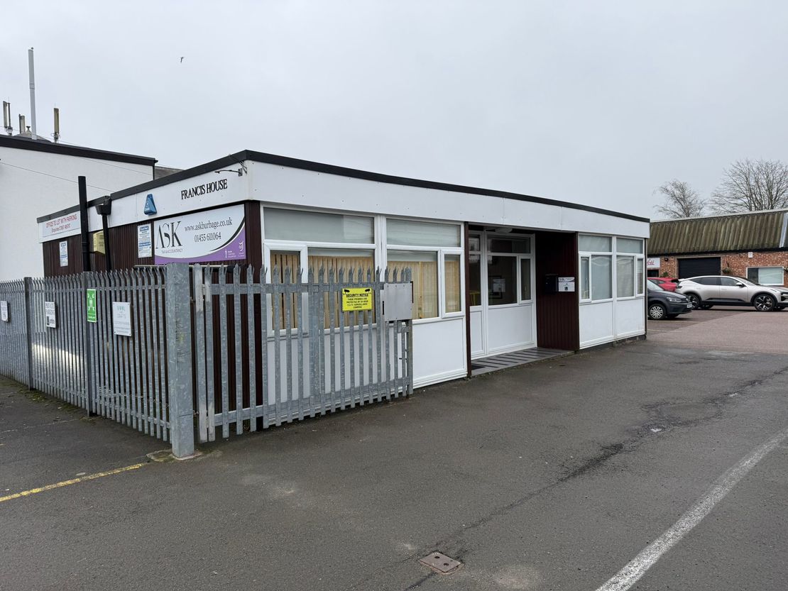 Francis House, Coventry Road, Burbage, Hinckley, LE10 2HL