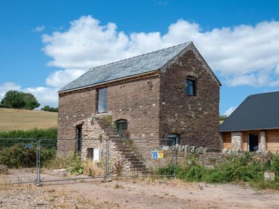 Property Image for Lower Monkton Barns, Lower Monkton Farm, St. Weonards, Hereford, Herefordshire, HR2 8PF