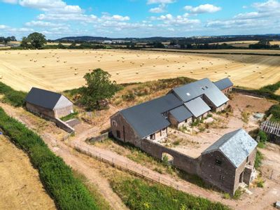 Property Image for Lower Monkton Barns, Lower Monkton Farm, St. Weonards, Hereford, Herefordshire, HR2 8PF